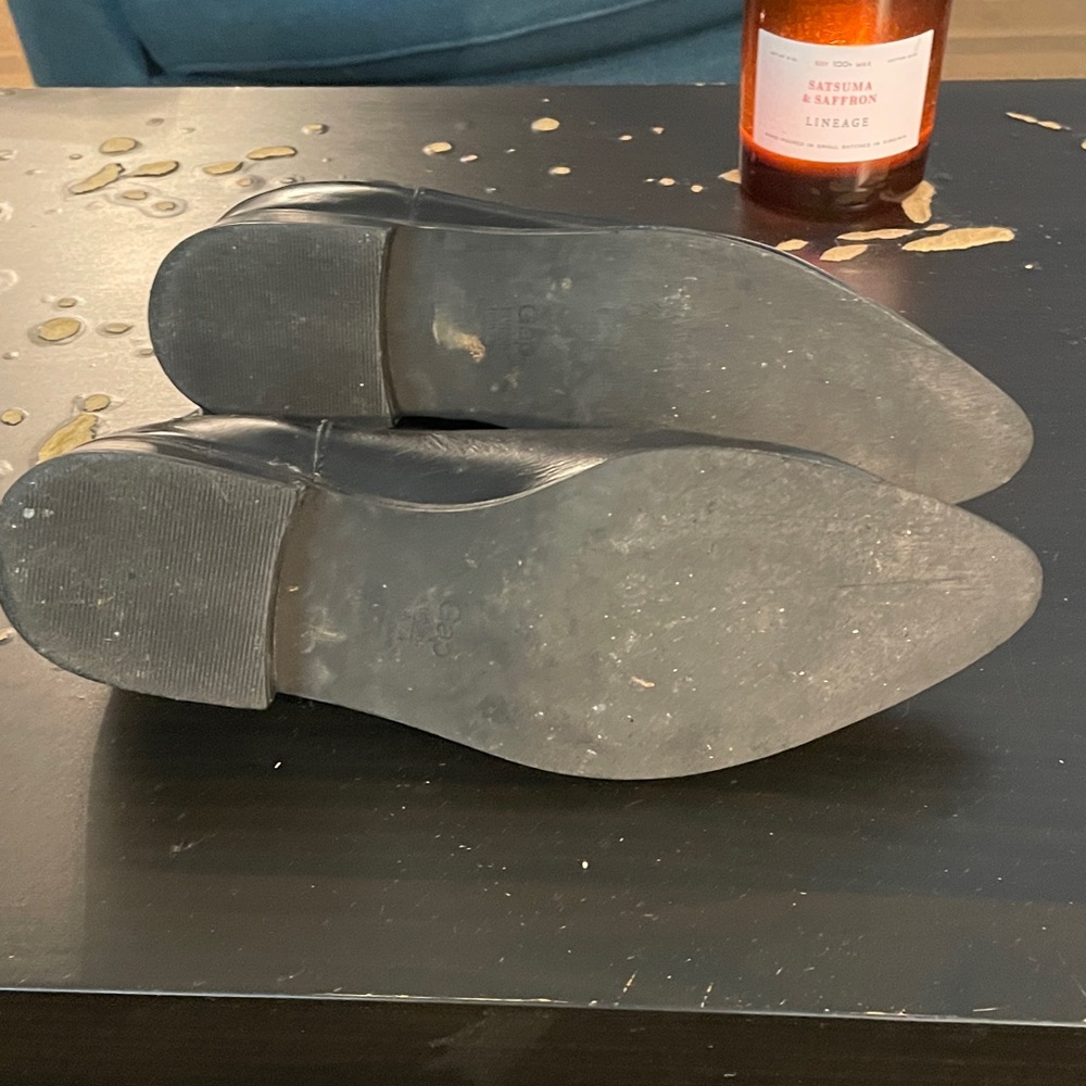 GAP Women's Black Ankle Boots - Picture 4 of 4